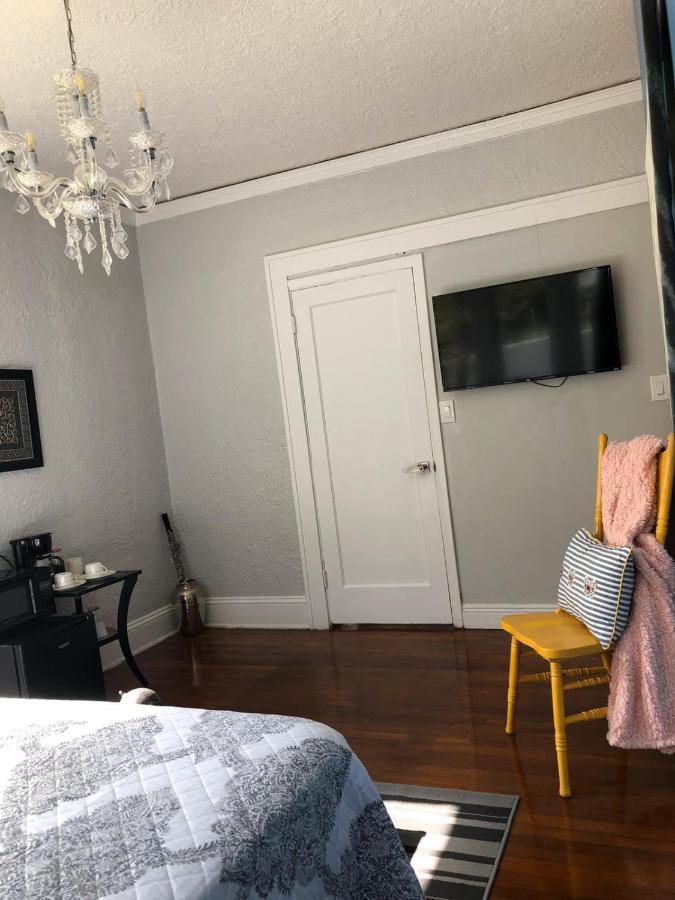 Private Suite Mins From Mia Free Parking マイアミ エクステリア 写真